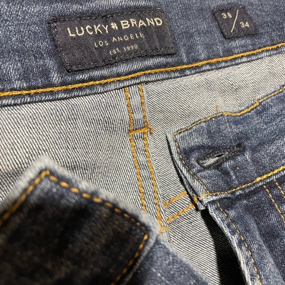 Men’s Lucky Brand Jeans 38x34 - Picture 2 of 6